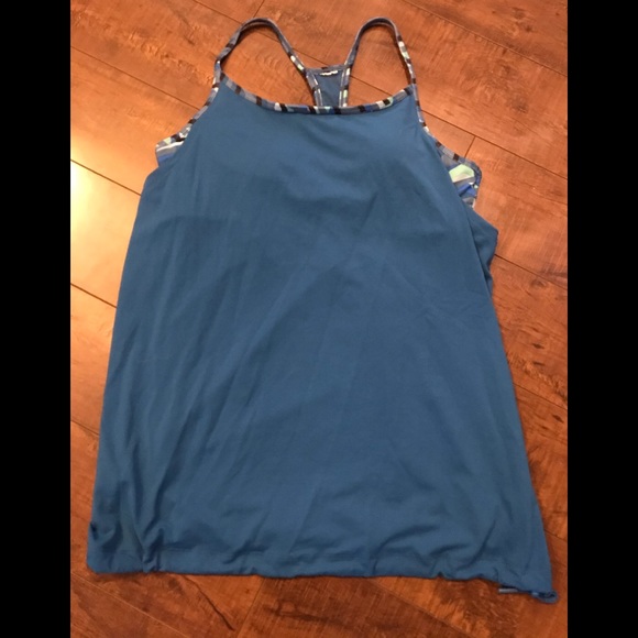 Fila Sports Tank w/built in bra - Picture 2 of 4